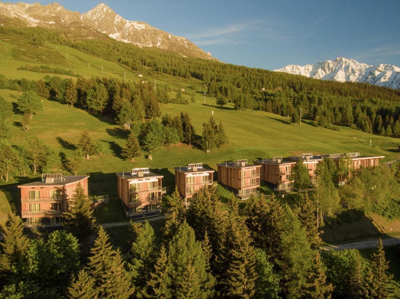L'Aiguille Grive Chalets Hotel Les Arcs  Экстерьер фото